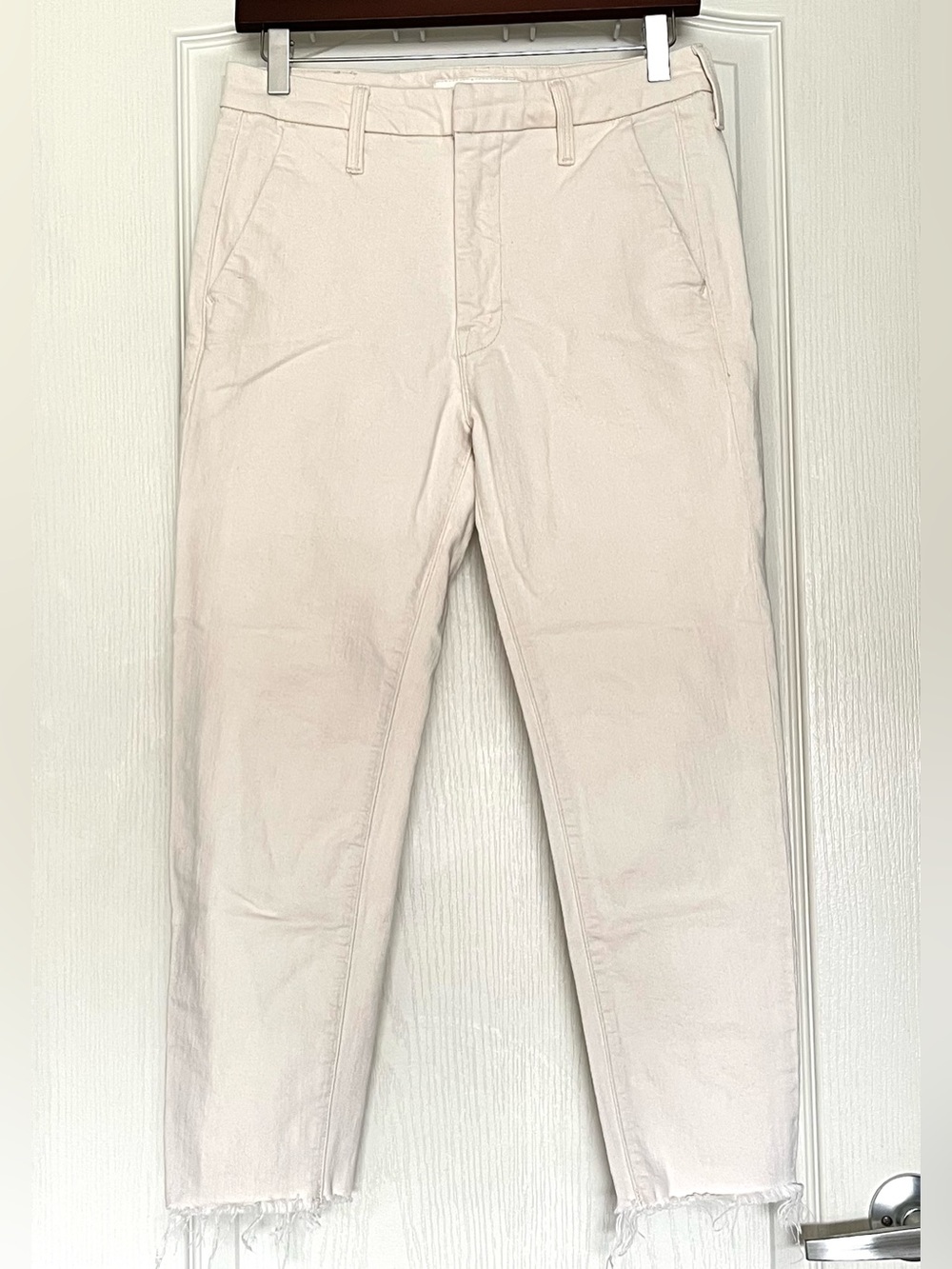 MOTHER Denim The Shaker Prep Fray Act Natural White Cream Cropped Jeans Size 26